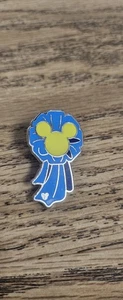 Disney Blue Ribbon Completer Pin Mickey Mouse Hidden Mickey - Picture 1 of 2