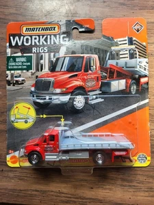 NIP Matchbox Working Rigs 1:64 Die Cast International Durastar 4000 Flatbed - Picture 1 of 2