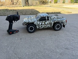 Team Losi 22s-SCT Kit Model! Custom Silverado Body - Picture 1 of 19