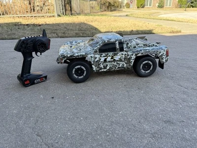 Team Losi 22s-SCT Kit Model! Custom Silverado Body - Image 1 of 4