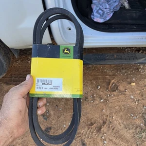 Cinghia specifica adatta a JOHN DEERE M144044 PER SERIE LT160 e X300 - Foto 1 di 3