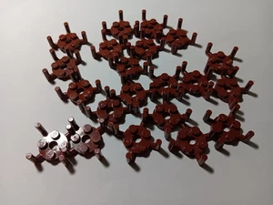 LEGO LOT 21 REDDISH BROWN ROUND PLATE 2X2 PIN HOLE 4 ARMS UP #98284 LEAF HOLDER - Picture 1 of 1