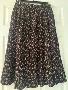 Womens Clothing Modest Clothing Lot of 10 Size M Tops & Skirts Assortment Lot#31 - Picture 1 of 10