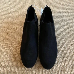 Old Navy Suede Black Booties, Size 9 New - Picture 1 of 5