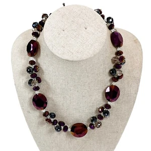 Handgefertigte facettierte irisierende lila Kristall Perlen Statement Halskette groß oval - Bild 1 von 9