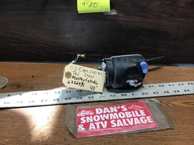 Control manual de freno de cilindro maestro # 2202931 Polaris 2003 Edge 500 XC moto de nieve Foto 1 de 4