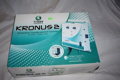 Controlador CO2 humedad temperatura Titan Controls Kronus 2 Foto 1 de 4