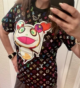Camiseta Louis Vuitton x Murakami Panda LV x TM Exclusiva Pequeña - Imagen 1 de 11