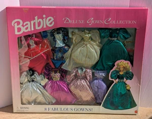 Vintage 1995 Deluxe Barbie Gown Collection (8) Lovely Gowns NIB #68572 SEALED - Bild 1 von 11