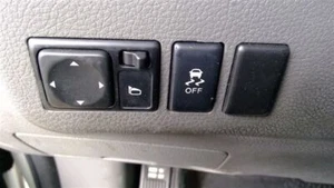 NISSAN NV2500 HD SV 2018 Mirror & Traction Switch 447809 - Picture 1 of 12