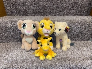 Menge 4) 10 Zoll Disney DER KÖNIG DER LÖWEN Plüsch Simba & Nala & Rucksack Clip Geldbörse - Bild 1 von 3