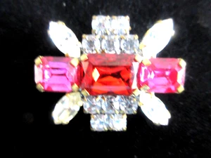 Hervorragender tschechischer Vintage Stil Glas Strass Knopf Kristall & rosa mit c rot - Bild 1 von 3
