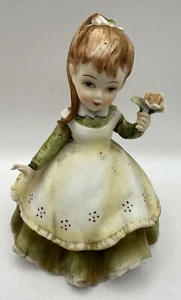 Vintage Lefton 4.5”Figurine Girl w/ Flower # KW2817C Made In Japan - Picture 1 of 9