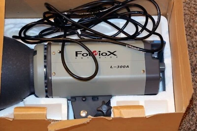 Fotodiox  L-300A & L-400A Powerful Studio Photography Camera Light & Flash - Image 1 of 2