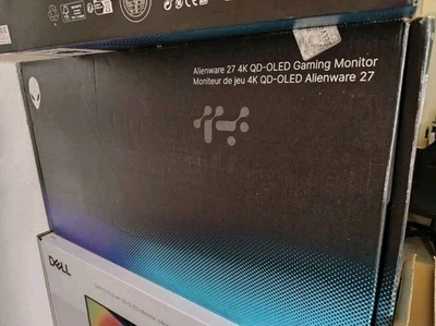 Alienware - AW2725Q 27" QD-OLED 4K UHD 240Hz 0.03-ms FreeSync and G-SYNC Gaming - Image 1 of 4