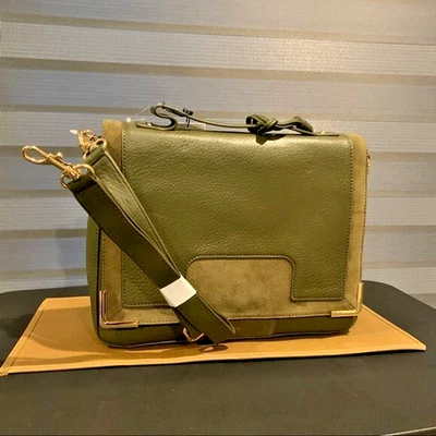Bolso Mensajero VINCE CAMUTO Hannah Handel/Correa Cuero Verde y Gamuza Nuevo con Etiquetas $328 Foto 1 de 4
