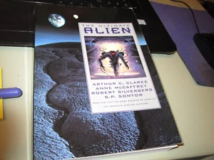 THE ULTIMATE ALIEN BY BYRON PREISS (1995 - TRADE PAPERBACK) - Foto 1 di 3