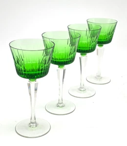 4 elegante Weingläser Weinglas Weinkelch Weinkelche - grünes Glas - 16,5cm - Picture 1 of 6