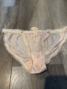Vintage Victoria Secret Pink Lace Solid Back Panties Sz Med Old Tg UW#13 - Picture 1 of 9