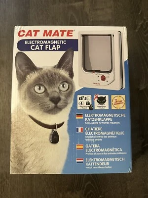Solapa electromagnética Cat Mate para gato, blanca nueva Foto 1 de 2