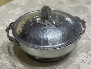 VTG Rodney Kent Hammered Aluminum Casserole With Pyrex A-37 Casserole - Picture 1 of 9
