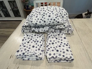 Tommy Hilfiger Full Sheet Set Women Flannel Snowflake Winter Bedding 4 piece - Picture 1 of 13