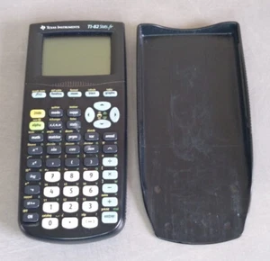 TEXAS INSTRUMENTS TI-82 Stats.fr Calculatrice Graphique Scientifique - Photo 1/9