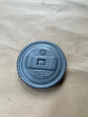 *NOS* Oil OEL filler cap, ribbed edge VW Volkswagen Beetle Bus Ghia.  1954-1974 - Image 1 of 4