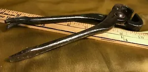 Vintage Pinchers Pliers, small "S & W" stamped on handle - Picture 1 of 4