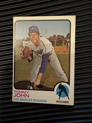 1973 Topps - Tommy John #258 Los Angeles Dodgers - Image 1 of 4