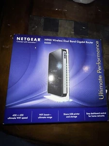 Netgear N900 450 Mbps 4-Port Gigabit Wireless N Router (R4500) - Picture 1 of 5