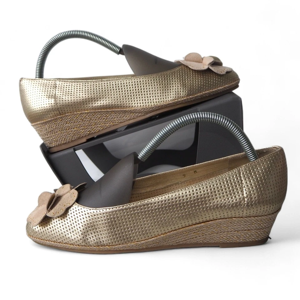 Sesto Meucci Gold Flower Espadrilles Wedge Slip-on Heels Women's 9M - Image 1 of 4