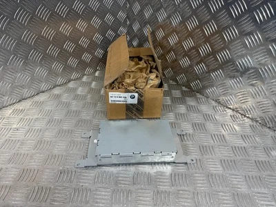 Genuine BMW E81 E82 E87 E88 E60 E61 E63 E64 E90 E91 Bluetooth Module 6965406 - Image 1 of 4