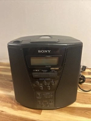 Sony ICF-CD833 Dream Machine Dual Alarm AM FM CD Player Clock Radio 5 Presets - Image 1 of 4