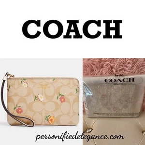 NUEVO Muñequera Coach Esquina Cremallera Recubierta Lona Caqui Claro Nostálgica Estampado Ditsy - Imagen 1 de 14