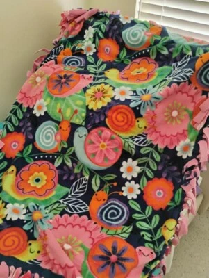 Manta polar atada floral multicolor  Foto 1 de 4