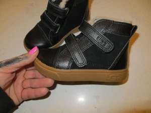 UGG Boys Rennon II Black Leather High Top Lined Sneaker Boots Size 8 1104989T - Picture 1 of 6