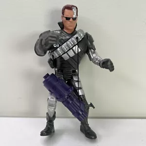 Figurina Terminator Kenner Terminator 2 Future War Battle Ready 1993 vintage - Foto 1 di 4
