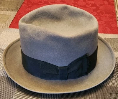 Vintage Cavanagh Fedora Hat Men's Ash gray  Felt Hat 7 1/4 With Bow  - Image 1 of 4