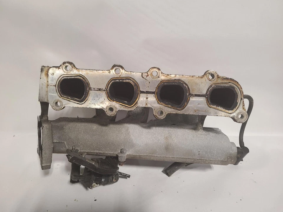 Used Upper Engine Intake Manifold fits: 1997 Ford Escort 4-121 2.0L SOHC upper U Foto 1 de 4