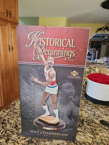 Historical Beginning WILT CHAMBERLAIN  Upper Deck Sculpture Cover