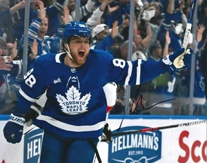 WILLIAM NYLANDER Signed 8 x 10 Photo Signed REPRINT Hockey TORONTO MAPLE LEAFS - Picture 1 of 1