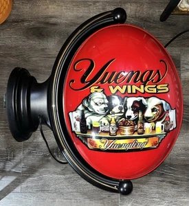 YUENGLING LAGER BIER BELEUCHTET DREHBAR 2-SEITIG PUB SCHILD YUENGS UND FLÜGEL HUNDE - Bild 1 von 4