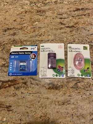 8GB Memory Card and Readers - Image 1 of 4