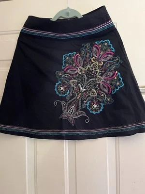 Heart Soul Women Skirt Size 3 Junior Black Midi Stretch Cottage Embroider Sequin - Image 1 of 4