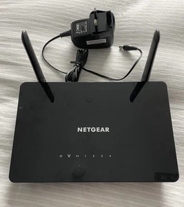 Netgear WAC104 Wireless Access Point - Photo 1/8