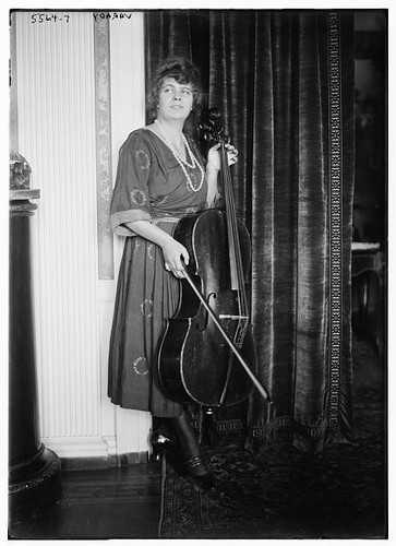 VETEMENTS Varady strumenti a corda fiocchi donna abito abbigliamento collana notizie sul bagno