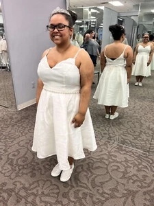 NEW David's Bridal Wedding Dress Size 18W with pockets - Picture 1 of 4