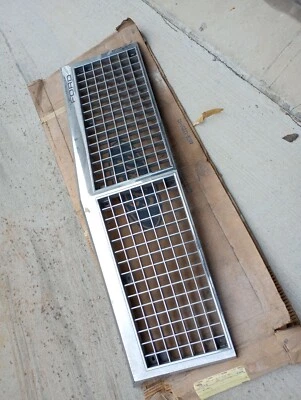 Ford Grill 1979 LTD Crown Victoria Station Wagon D9AZ-8200-B NOS D9AB-8150-BW Foto 1 de 4