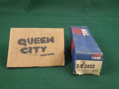 Новые из старых запасов клапаны двигателя TRW S-2852 S2852 G899 2 штуки 1971-1972-1973 Pontiac 350 1,66 - Изображение 1 из 4